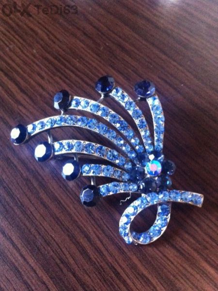 Брошки от Италия