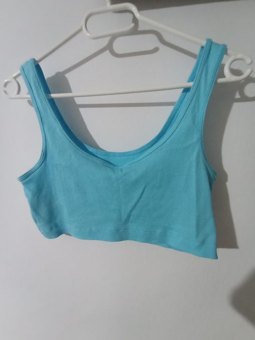 Top turcoaz Divided