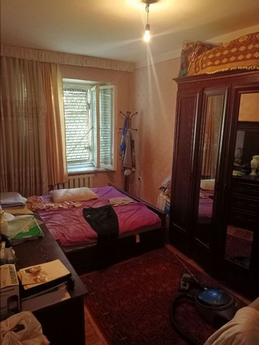 Продаётся 3-комнатная квартира в Шайхантахурском районе (Ц-13, Лабзак)