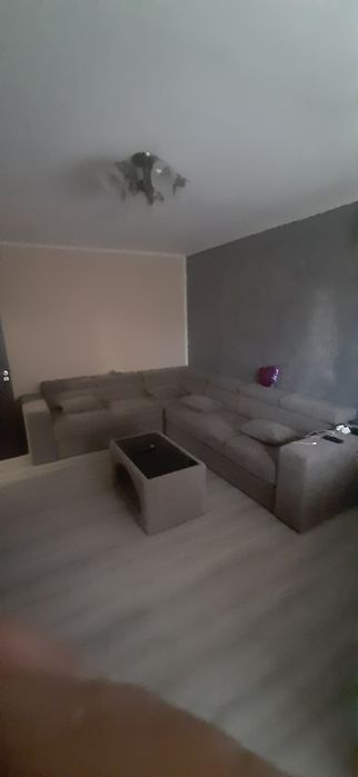 Inchiriez amartament 3 camere zona 1 mai
