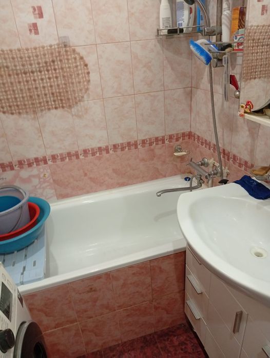 Продам 3-комн . квартиру