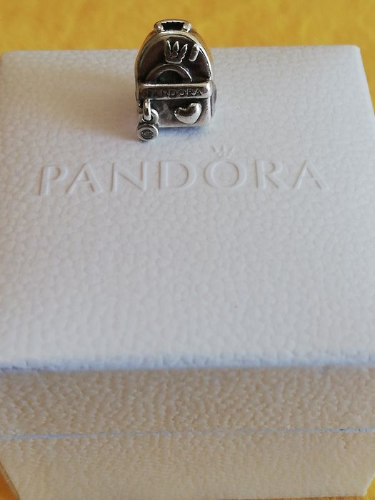 Сребърен талисман с кубичен цирконий "Пълна с надежди"