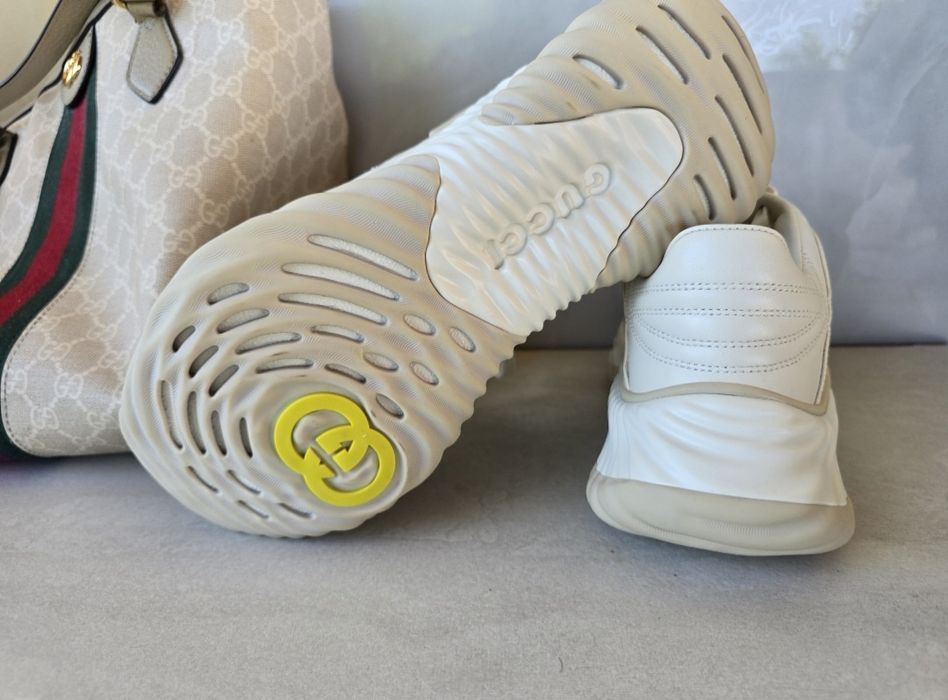 Дамски маратонки в бежаво- два модела