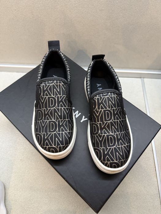 Обувки DKNY