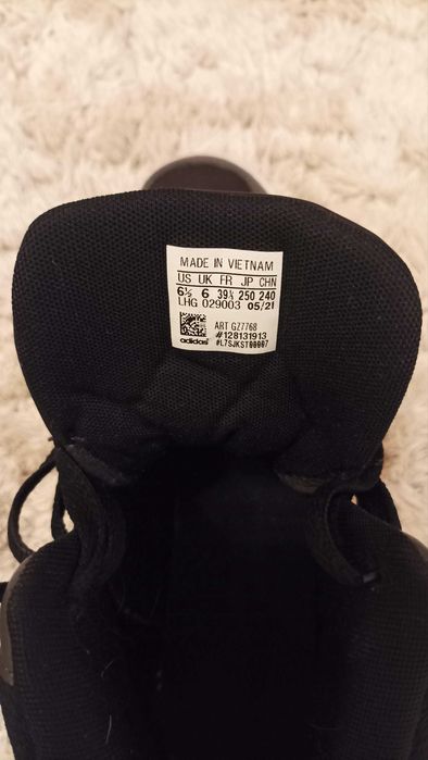 Adidas-номер 39 и 1/3