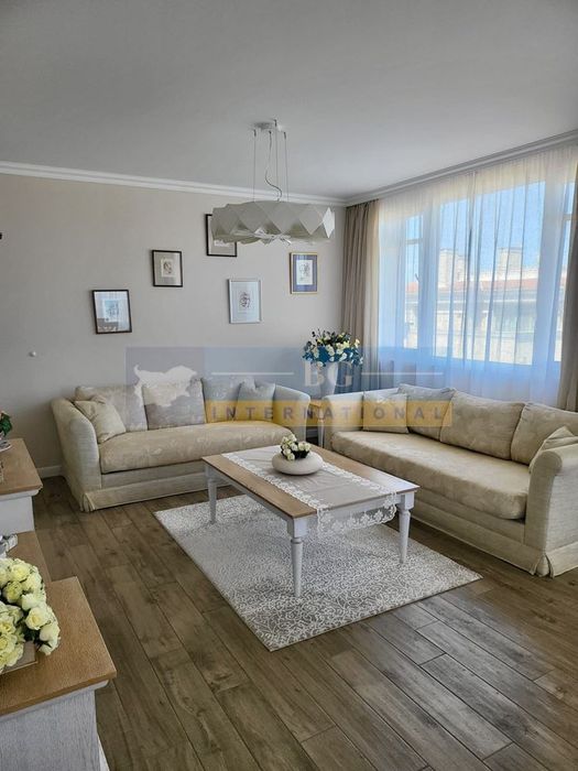 Продава се Четиристаен апартамент в Черноморец - 250 кв.м за 1860 €/кв.м - Снимка #7