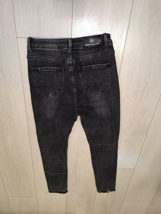 Нови дамски дънки ХС размер