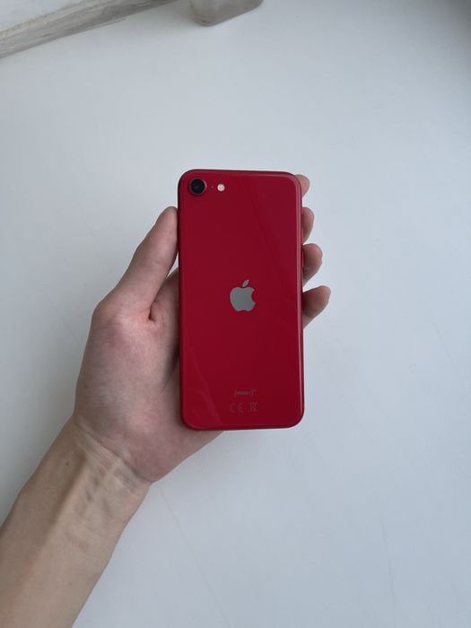 Продам Айфон Se 64gb 77%