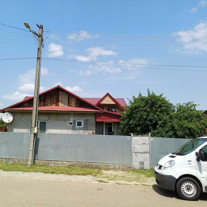 Casă + teren generos intravilan Sat Piscu (Fitionești)