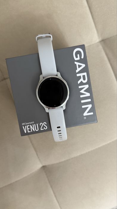 Продам Garmin Venu 2S