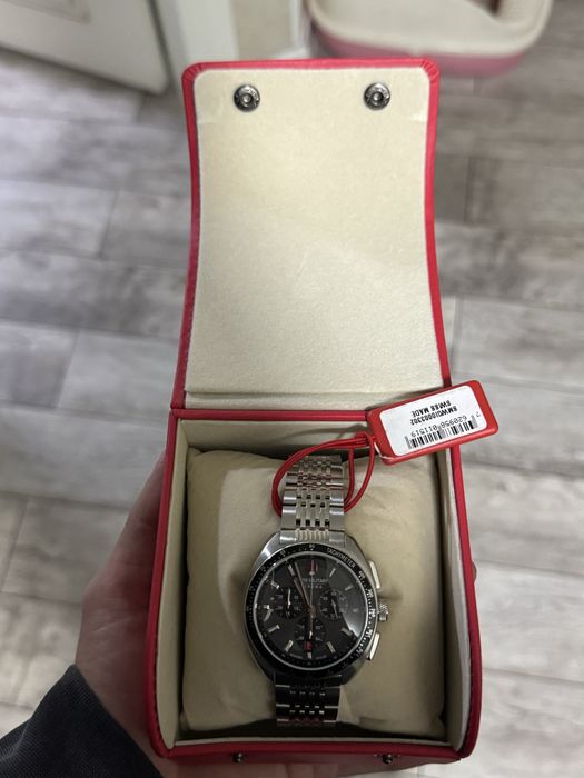 Продам швецарские часы