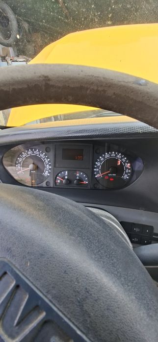 Продавам Ивеко деили 2910нов внос холадияи