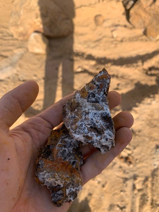 Кум, волластонит, железная руда, зола шлак бор