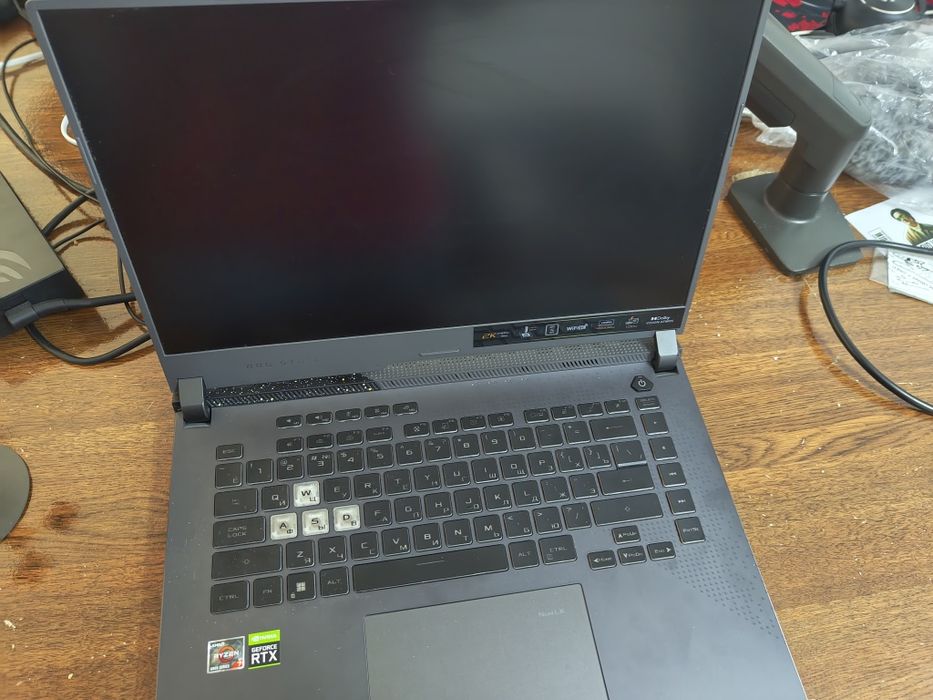 ASUS rog strix G513RM