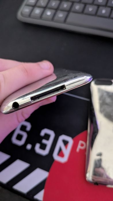 Vand 3 ipod uri in stare buna URGENT!!