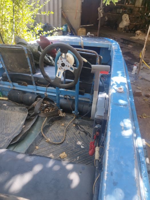 Продается Лодка с мотором