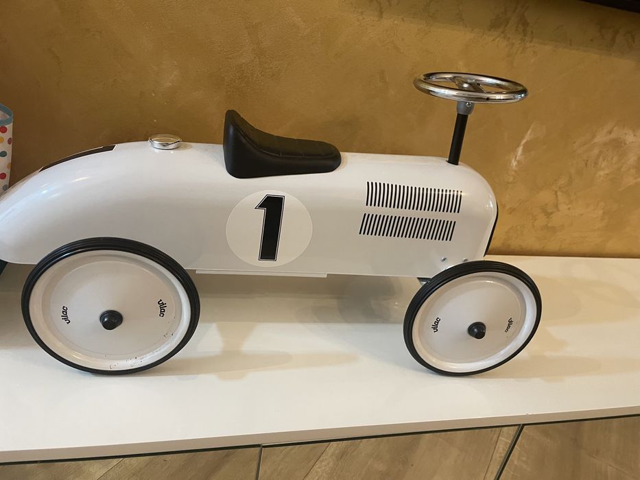 Masina clasica copii 1 an- 3 ani