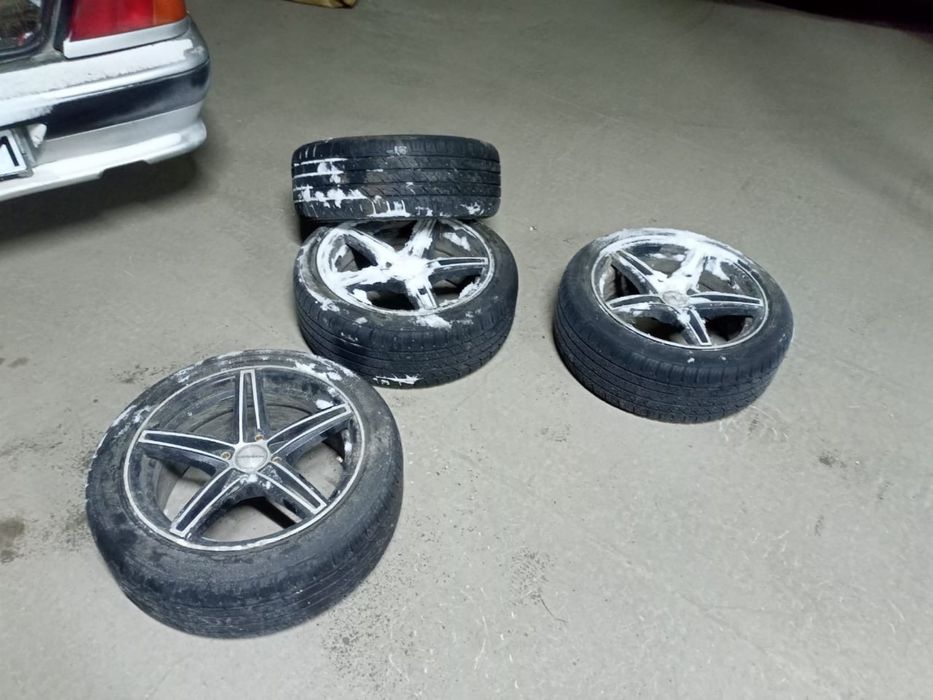 Продаются шины титановый диск