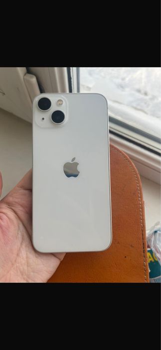 Продам айфон 13.