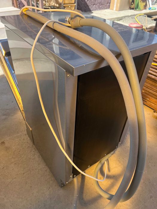 Посудомоечная машина.