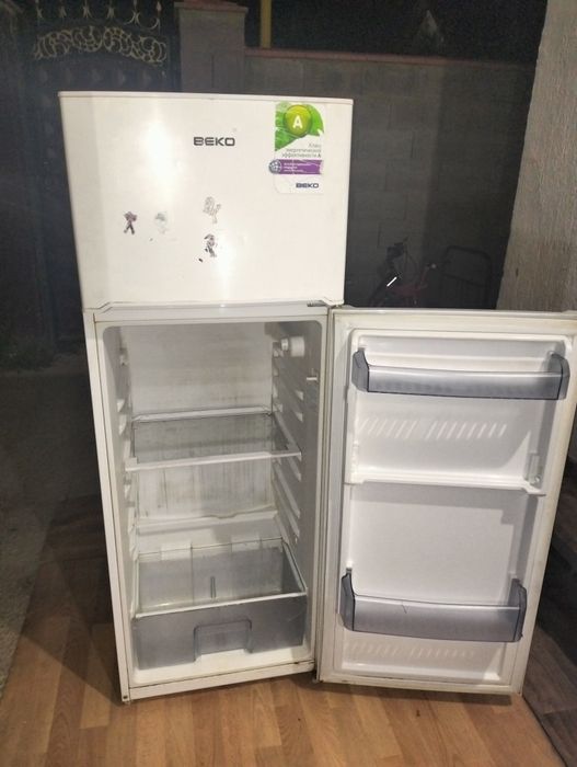 Холодильник срочно сатылады