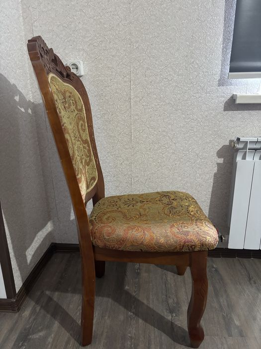 стулья для дома.