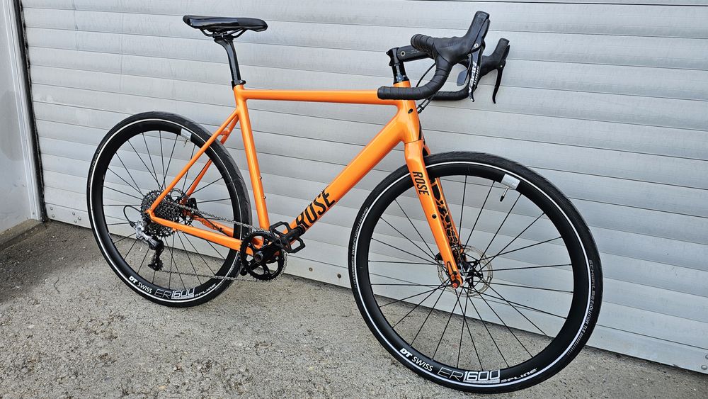 28 " rose pro cross