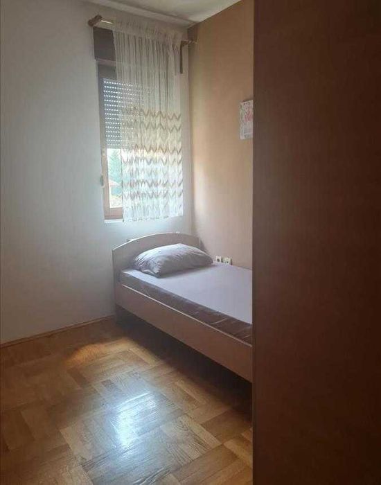 Продава се Тристаен апартамент в Пловдив, Каменица 1 - 79 кв.м за 1251 €/кв.м - Снимка #2