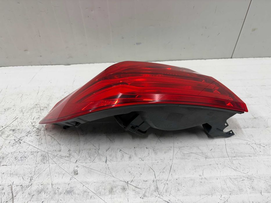 Ляв външен стоп БМВ Ф32 Ф33 Ф36 М4 Ф82 Ф82 US BMW F32 F33 F36 F82 F83