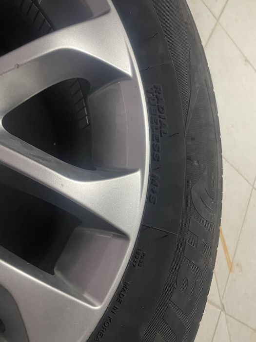 Джанти с гуми за Hyundai Santa fe 4бр.