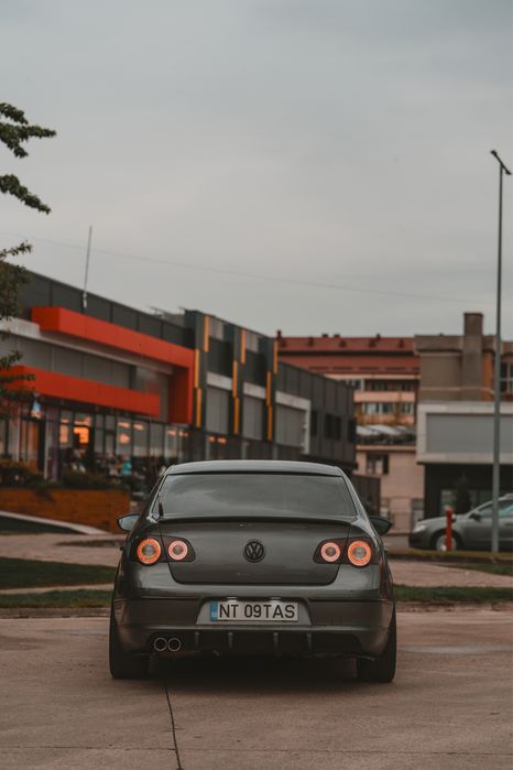 VOLKSWAGEN Passat 0 — imagine 4