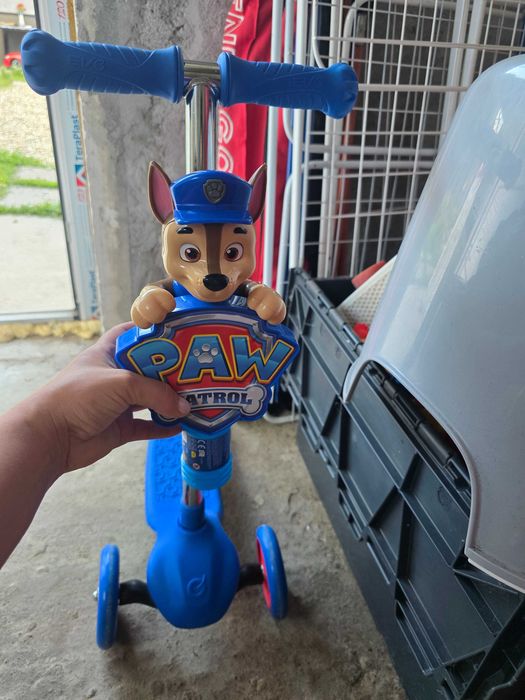Trotineta copii Paw Patrol cu functie de baloane de sapun