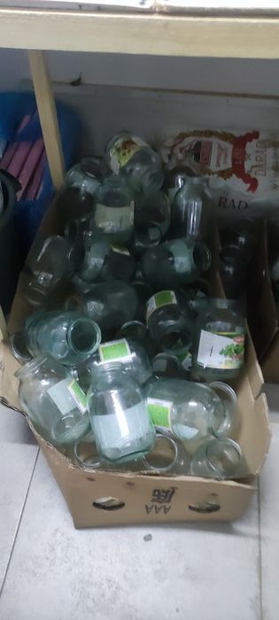 Продам Банки 2л  оптом