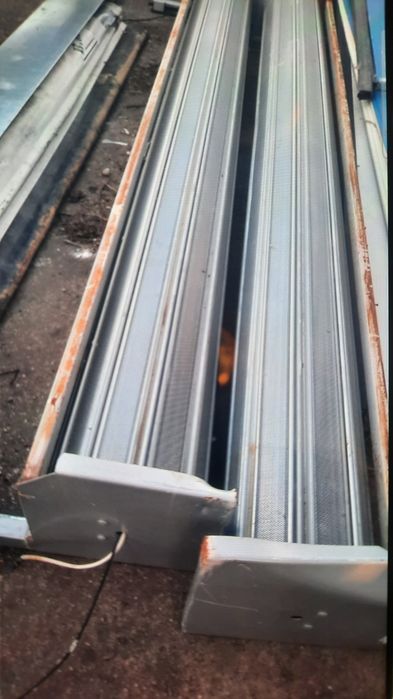 Grilaje metalice tip rulou cu lamele metalice perforate