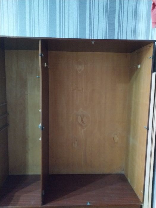 Продам платяной шкаф