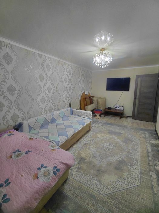 Продам 2 комн квартиру в центре
