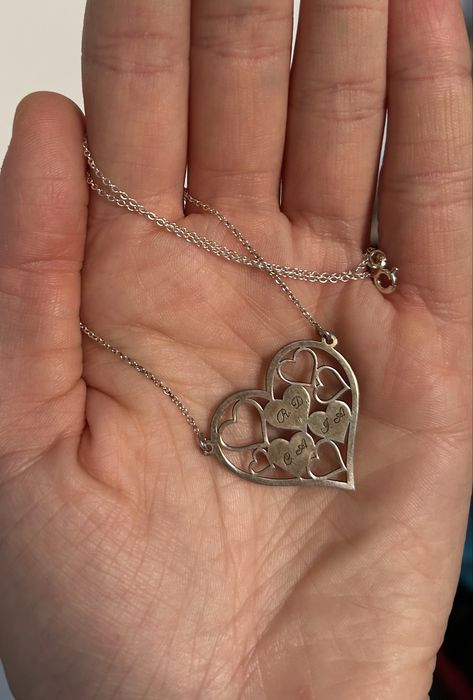 Lantisor cu pandantiv inimi, argint