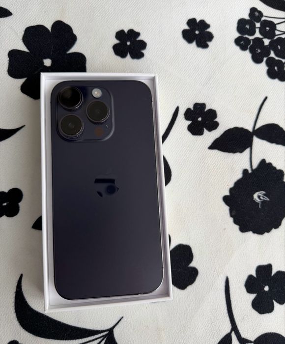 Продаю Айфон 14про