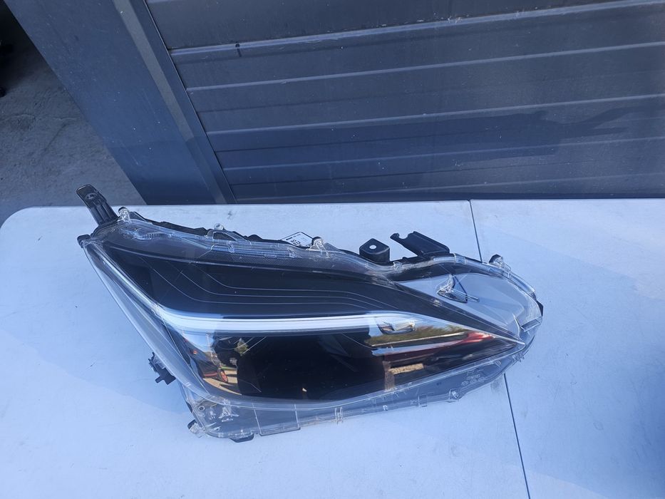 Far dreapta led Toyota Yaris Cross