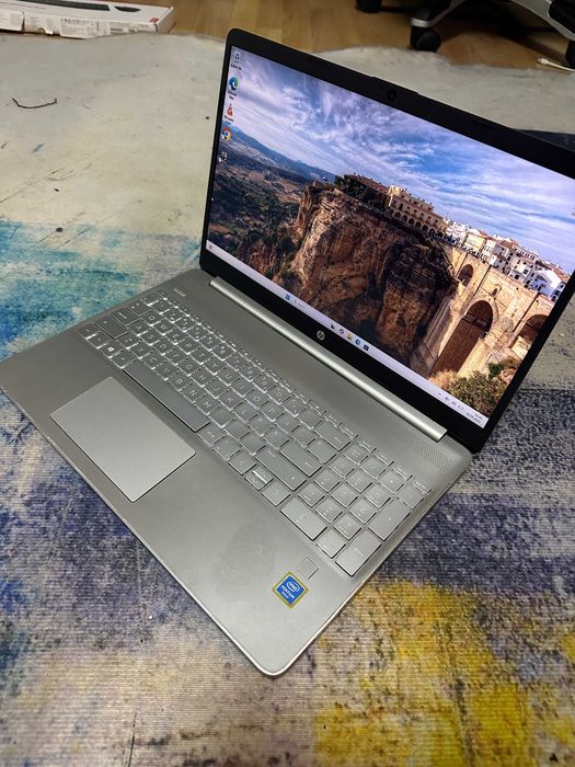 laptop hp 15-fqoxxx, pentium gold - 440 lei