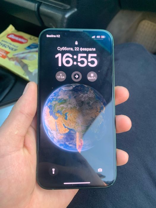 Айфон 13 в идиалном состаяни 128 гб