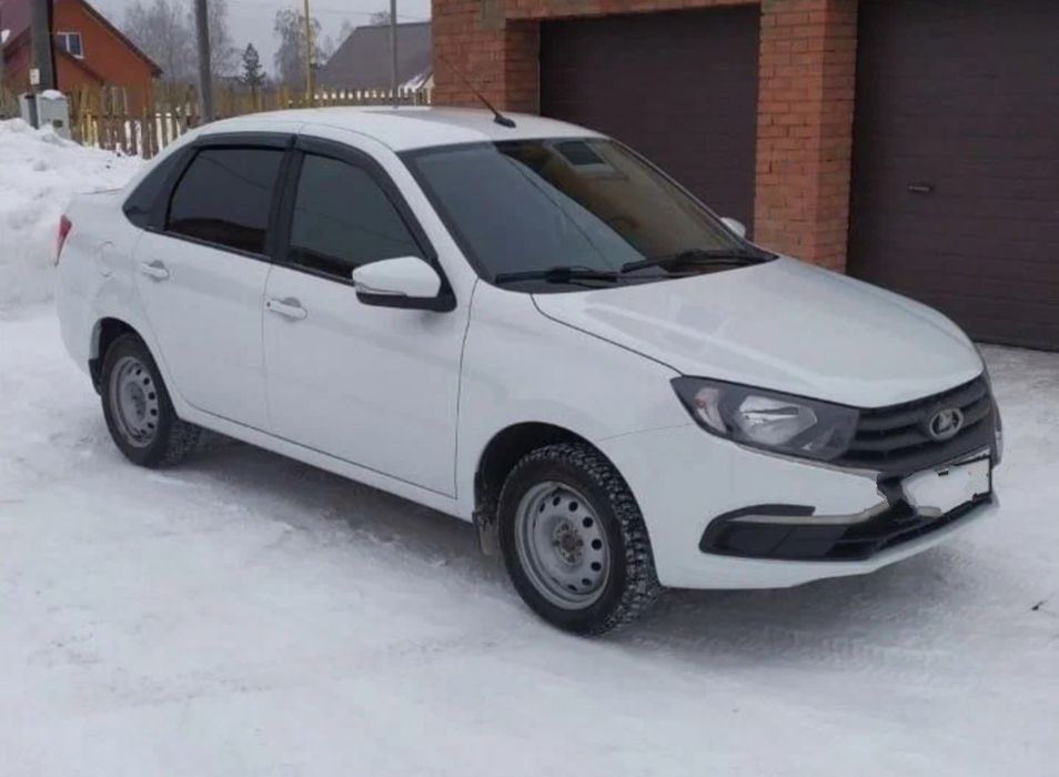 Гранта ФЛ 2021в отличном состоянии