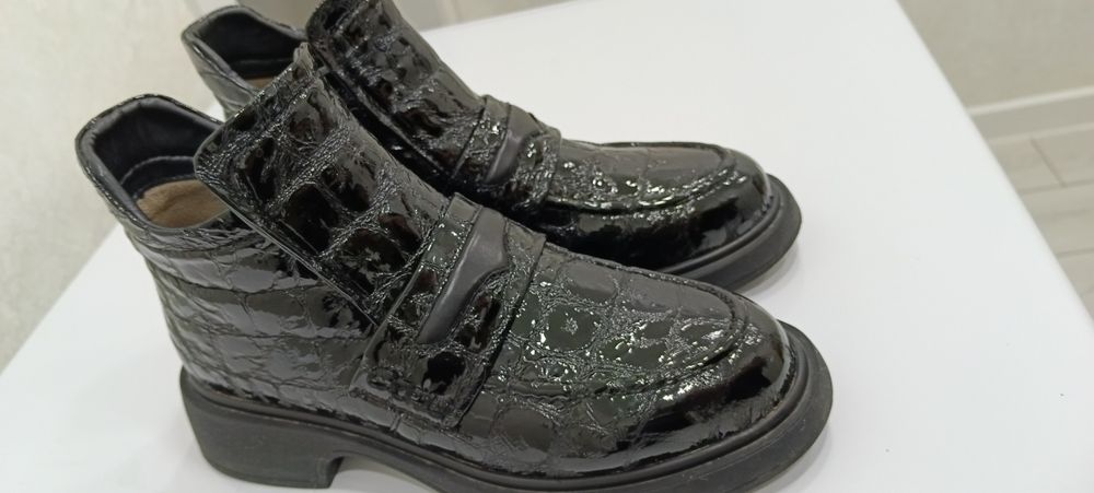 Демисезонные ботинки