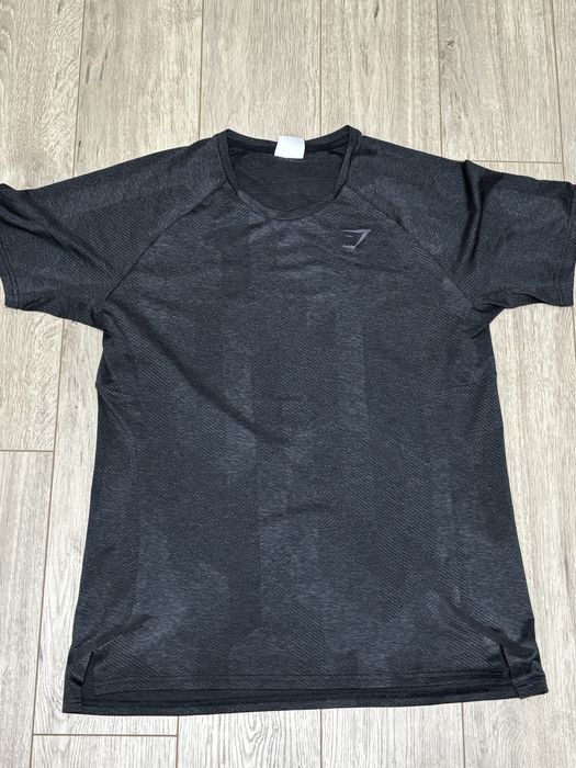 Gym shark тениски