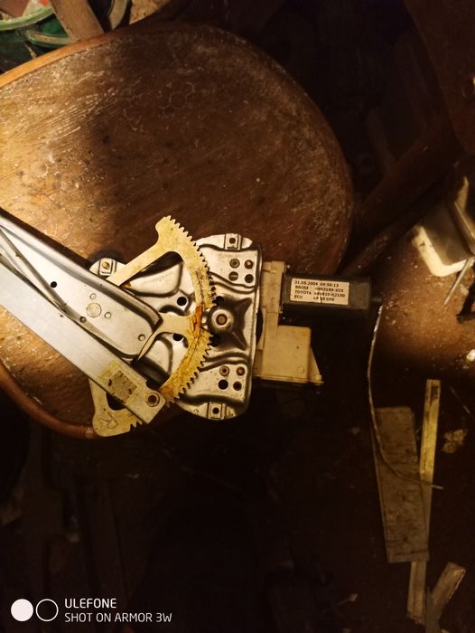 Електрически механизъм за врата от toyota corolla