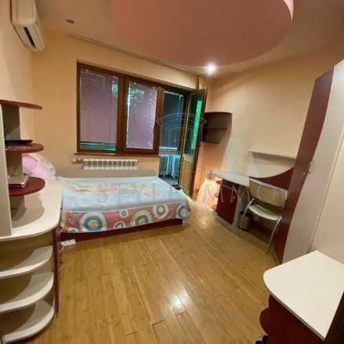 Продава се Многостаен апартамент в Разград, Варош - 143 кв.м за 1287 €/кв.м - Снимка #8