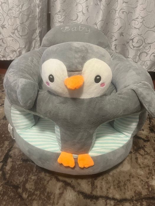 Scaun moale de pluș pentru bebeluși
