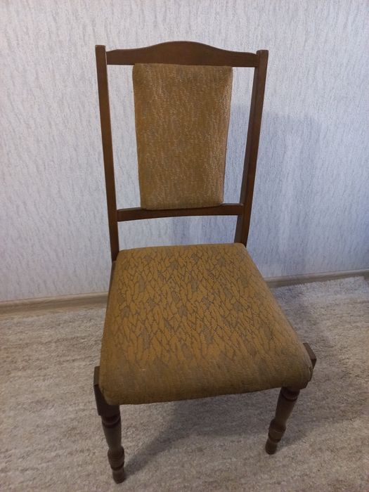 Продам стулья срочно