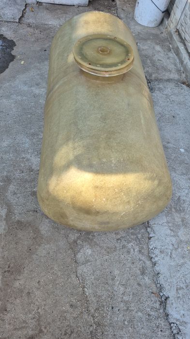Butoi de vin 200 litri