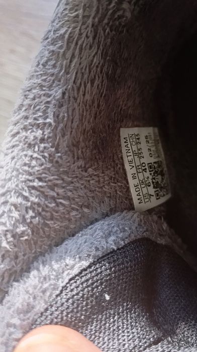 Adidas високи маратонки No40